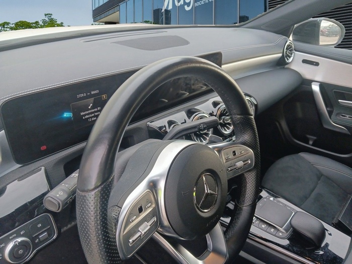 Mercedes-Benz Clase A Sedán 200 d 110 kW (150 CV) Vehículo usado en Madrid Mercedes-Benz Clase A Sedán 200 d 110 kW (150 CV) Vehículo usado en Madrid