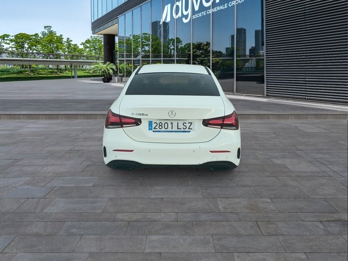 Mercedes-Benz Clase A Sedán 200 d 110 kW (150 CV) Vehículo usado en Madrid Mercedes-Benz Clase A Sedán 200 d 110 kW (150 CV) Vehículo usado en Madrid