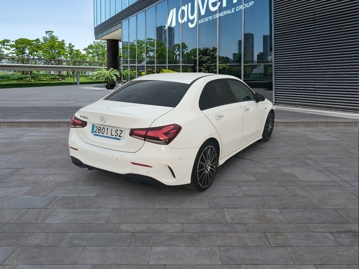 Mercedes-Benz Clase A Sedán 200 d 110 kW (150 CV) Vehículo usado en Madrid Mercedes-Benz Clase A Sedán 200 d 110 kW (150 CV) Vehículo usado en Madrid