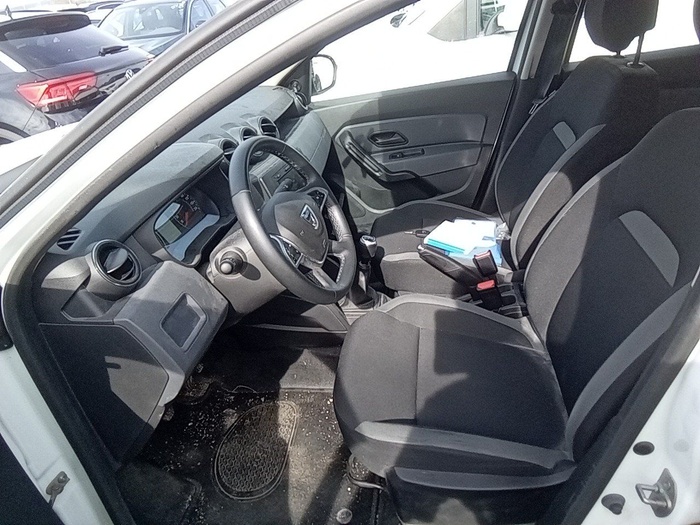 Dacia Duster Essential Blue dCi 85 kW (115 CV) 4X4 Vehículo usado en Madrid Dacia Duster Essential Blue dCi 85 kW (115 CV) 4X4 Vehículo usado en Madrid