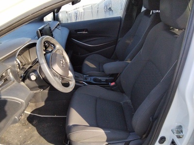 Toyota Corolla 1.8 125 Híbrido Touring Business Plus E-CVT 90 kW (122 CV) 10 Toyota Corolla 1.8 125 Híbrido Touring Business Plus E-CVT 90 kW (122 CV) 10