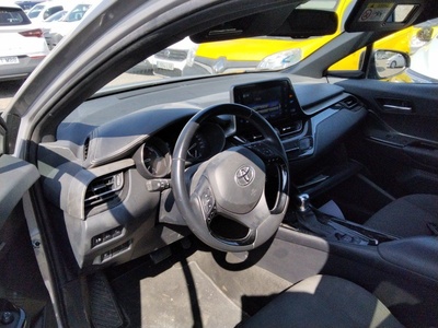 Toyota C-HR 1.8 125H Advance 90 kW (122 CV) 7 Toyota C-HR 1.8 125H Advance 90 kW (122 CV) 7