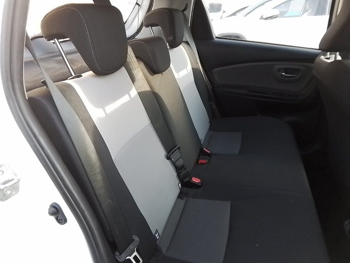 Toyota Yaris 1.5 Hybrid Active 74 kW (100 CV) Vehículo usado en Madrid Toyota Yaris 1.5 Hybrid Active 74 kW (100 CV) Vehículo usado en Madrid