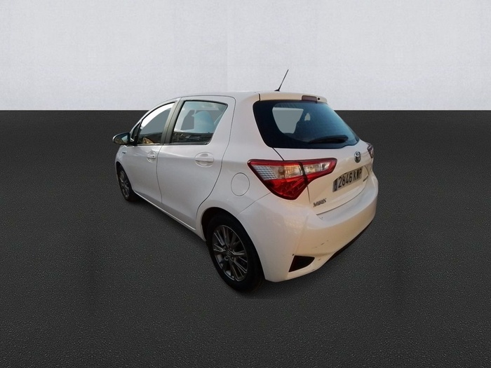 Toyota Yaris 1.5 Hybrid Active 74 kW (100 CV) Vehículo usado en Madrid Toyota Yaris 1.5 Hybrid Active 74 kW (100 CV) Vehículo usado en Madrid