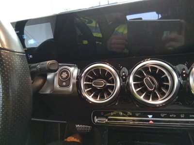 Mercedes-Benz GLB 220 D 4MATIC 140 kW (190 CV) 11 Mercedes-Benz GLB 220 D 4MATIC 140 kW (190 CV) 11