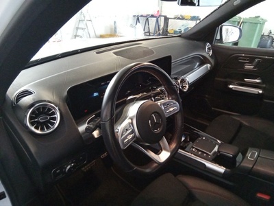 Mercedes-Benz GLB 220 D 4MATIC 140 kW (190 CV) 7 Mercedes-Benz GLB 220 D 4MATIC 140 kW (190 CV) 7