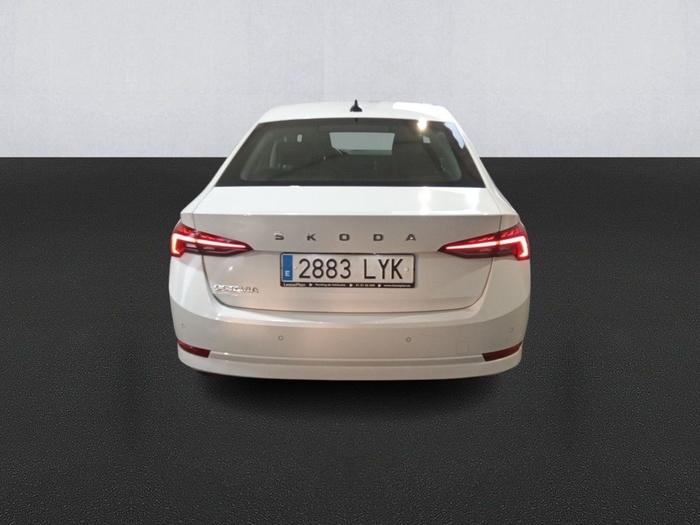 Skoda Octavia 2.0 TDI Ambition 85 kW (115 CV) Vehículo usado en Madrid Skoda Octavia 2.0 TDI Ambition 85 kW (115 CV) Vehículo usado en Madrid