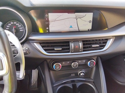 Alfa Romeo Stelvio 2.2 Diesel Sprint AWD 140 kW (190 CV) 12 Alfa Romeo Stelvio 2.2 Diesel Sprint AWD 140 kW (190 CV) 12