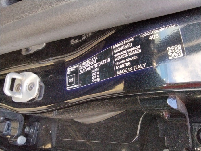 Alfa Romeo Stelvio 2.2 Diesel Sprint AWD 140 kW (190 CV) Vehículo usado en Madrid Alfa Romeo Stelvio 2.2 Diesel Sprint AWD 140 kW (190 CV) Vehículo usado en Madrid