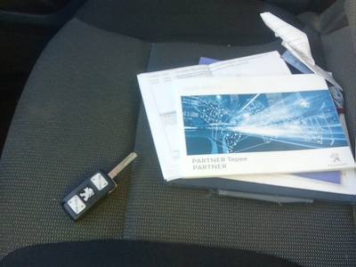 Peugeot Partner Furgon BlueHDi 75 Confort L1 55 kW (75 CV) 11 Peugeot Partner Furgon BlueHDi 75 Confort L1 55 kW (75 CV) 11