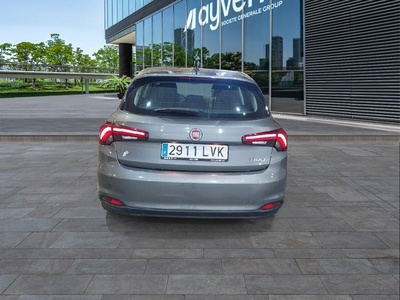 Fiat Tipo 1.6 Multijet Diesel Life 96 kW (130 CV) 5 Fiat Tipo 1.6 Multijet Diesel Life 96 kW (130 CV) 5