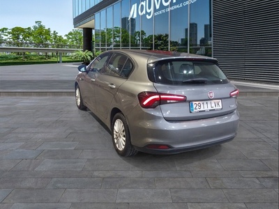 Fiat Tipo 1.6 Multijet Diesel Life 96 kW (130 CV) 6 Fiat Tipo 1.6 Multijet Diesel Life 96 kW (130 CV) 6