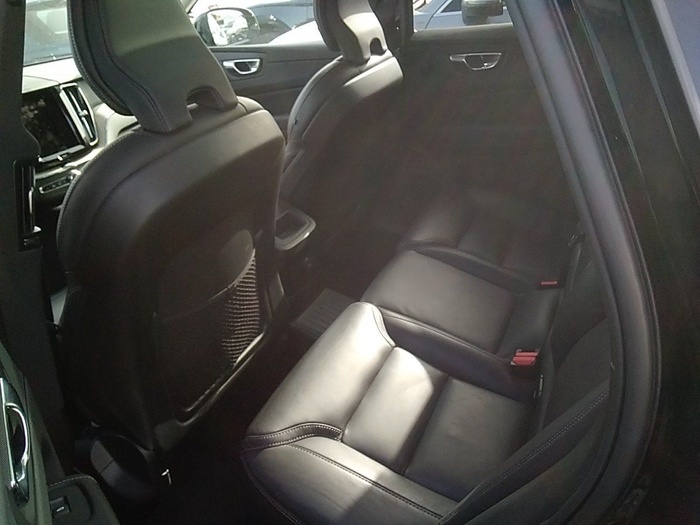 Volvo XC60 T6 Recharge Inscription AWD Auto 257 kW (350 CV) Vehículo usado en Madrid Volvo XC60 T6 Recharge Inscription AWD Auto 257 kW (350 CV) Vehículo usado en Madrid