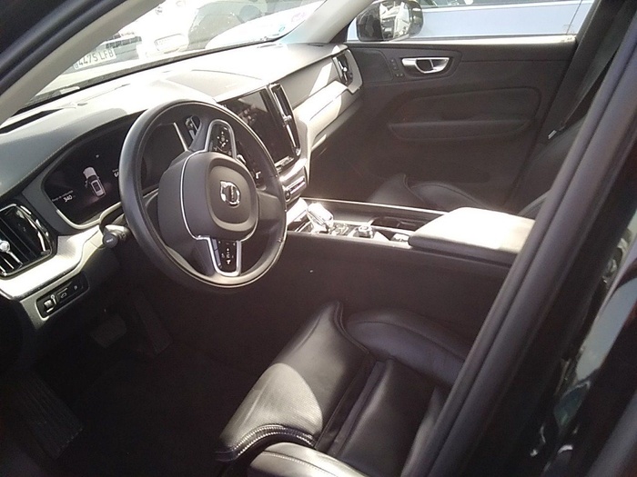 Volvo XC60 T6 Recharge Inscription AWD Auto 257 kW (350 CV) Vehículo usado en Madrid Volvo XC60 T6 Recharge Inscription AWD Auto 257 kW (350 CV) Vehículo usado en Madrid