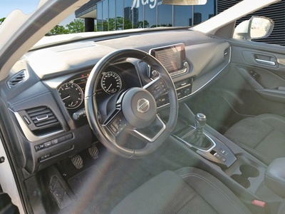 Nissan Qashqai DIG-T 140 mHEV Acenta 4x2 103 kW (140 CV) 7 Nissan Qashqai DIG-T 140 mHEV Acenta 4x2 103 kW (140 CV) 7