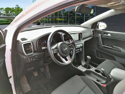 Kia Sportage 1.6 MHEV Black Edition 100 kW (136 CV) 7 Kia Sportage 1.6 MHEV Black Edition 100 kW (136 CV) 7