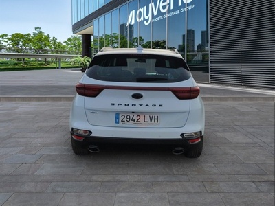 Kia Sportage 1.6 MHEV Black Edition 100 kW (136 CV) 5 Kia Sportage 1.6 MHEV Black Edition 100 kW (136 CV) 5
