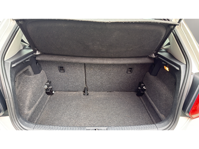 Volkswagen Polo Sport by R-Line 1.6 TDI 66 kW (90 CV) DSG 21 Volkswagen Polo Sport by R-Line 1.6 TDI 66 kW (90 CV) DSG 21