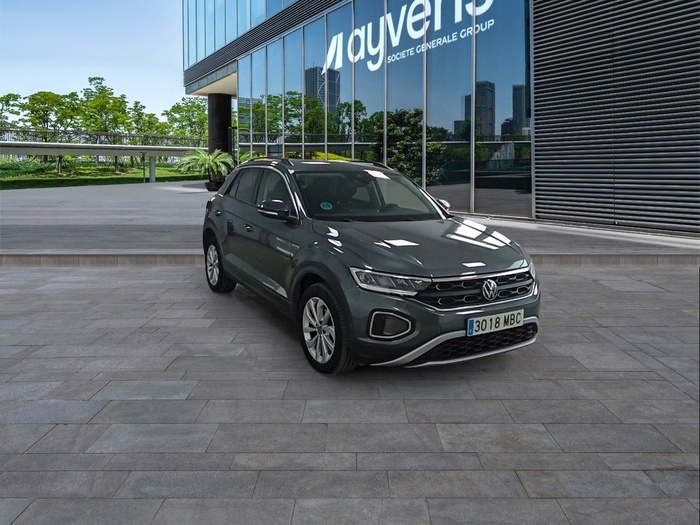 Volkswagen T-Roc Life 2.0 TDI 85 kW (115 CV) Vehículo usado en Madrid Volkswagen T-Roc Life 2.0 TDI 85 kW (115 CV) Vehículo usado en Madrid