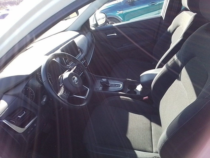 Nissan Qashqai DIG-T 158 mHEV Acenta Xtronic 116 kW (158 CV) Vehículo usado en Madrid Nissan Qashqai DIG-T 158 mHEV Acenta Xtronic 116 kW (158 CV) Vehículo usado en Madrid