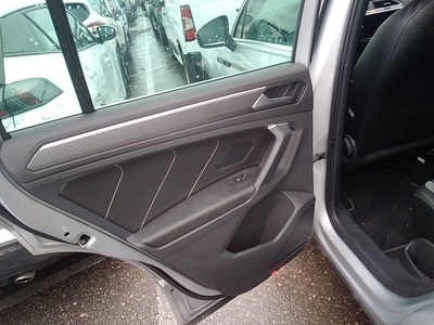 Volkswagen Tiguan R-Line 2.0 TDI 110 kW (150 CV) DSG 15 Volkswagen Tiguan R-Line 2.0 TDI 110 kW (150 CV) DSG 15