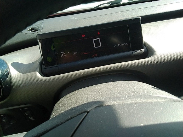 Citroen C4 Cactus BlueHDi 100 S&S Feel 73 kW (99 CV) Vehículo usado en Madrid Citroen C4 Cactus BlueHDi 100 S&S Feel 73 kW (99 CV) Vehículo usado en Madrid