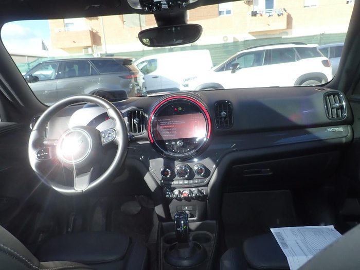 MINI MINI Countryman Cooper 100 kW (136 CV) Vehículo usado en Madrid MINI MINI Countryman Cooper 100 kW (136 CV) Vehículo usado en Madrid