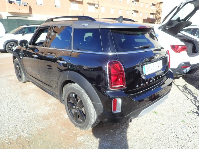 MINI MINI Countryman Cooper 100 kW (136 CV) Vehículo usado en Madrid MINI MINI Countryman Cooper 100 kW (136 CV) Vehículo usado en Madrid