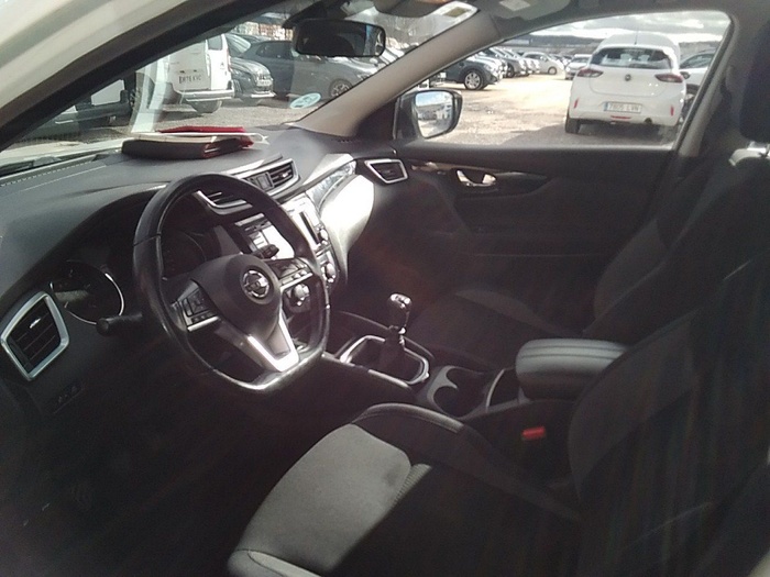 Nissan Qashqai dCi 85 Acenta 85 kW (115 CV) Vehículo usado en Madrid Nissan Qashqai dCi 85 Acenta 85 kW (115 CV) Vehículo usado en Madrid