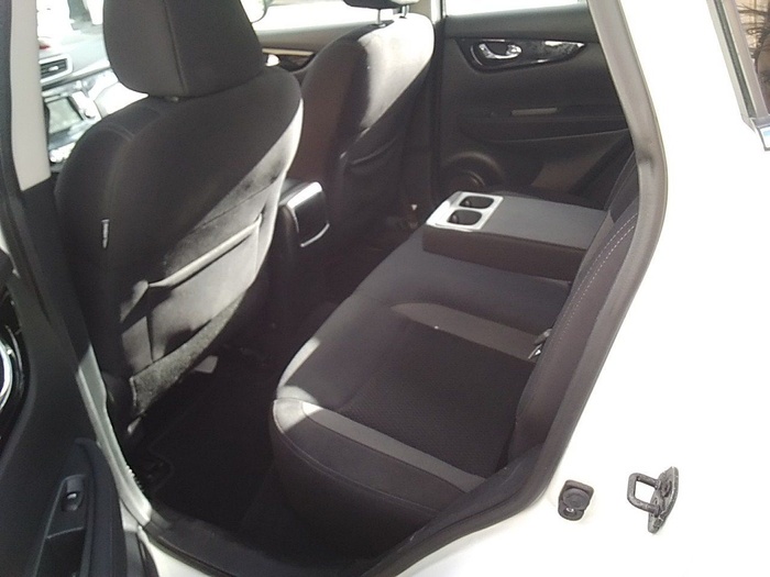 Nissan Qashqai dCi 85 Acenta 85 kW (115 CV) Vehículo usado en Madrid Nissan Qashqai dCi 85 Acenta 85 kW (115 CV) Vehículo usado en Madrid