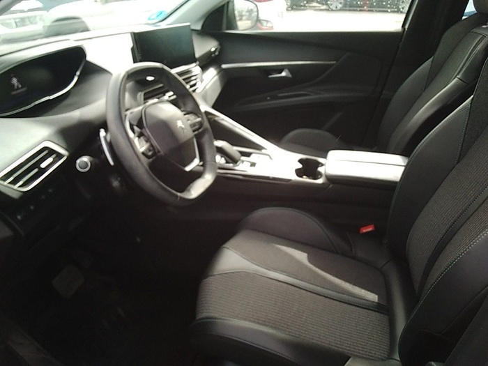 Peugeot 3008 Hybrid 225 Allure e-EAT8 165 kW (225 CV) Vehículo usado en Madrid Peugeot 3008 Hybrid 225 Allure e-EAT8 165 kW (225 CV) Vehículo usado en Madrid