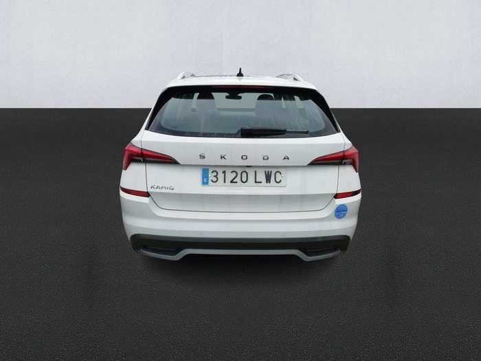 Skoda Kamiq 1.0 TSI Emotion DSG 81 kW (110 CV) Vehículo usado en Madrid Skoda Kamiq 1.0 TSI Emotion DSG 81 kW (110 CV) Vehículo usado en Madrid