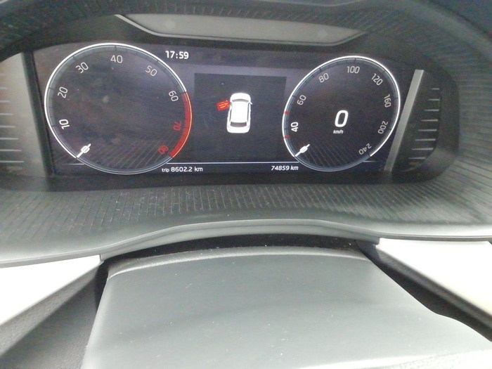 Skoda Kamiq 1.0 TSI Emotion DSG 81 kW (110 CV) Vehículo usado en Madrid Skoda Kamiq 1.0 TSI Emotion DSG 81 kW (110 CV) Vehículo usado en Madrid