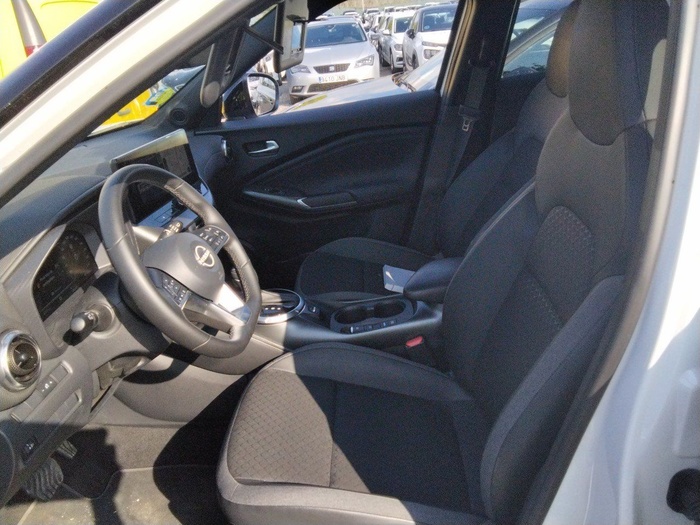 Nissan Juke 1.6 Hybrid N-Connecta Auto 105 kW (143 CV) Vehículo usado en Madrid Nissan Juke 1.6 Hybrid N-Connecta Auto 105 kW (143 CV) Vehículo usado en Madrid