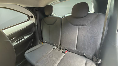 Toyota Aygo X Cross 1.0 VVT-I Play 53 kW (72 CV) 10 Toyota Aygo X Cross 1.0 VVT-I Play 53 kW (72 CV) 10