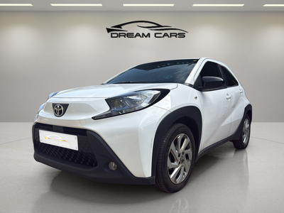 Toyota Aygo X Cross 1.0 VVT-I Play 53 kW (72 CV) 1 Toyota Aygo X Cross 1.0 VVT-I Play 53 kW (72 CV) 1