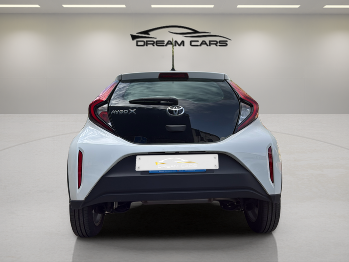 Toyota Aygo X Cross 1.0 VVT-I Play 53 kW (72 CV) Vehículo usado en Madrid Toyota Aygo X Cross 1.0 VVT-I Play 53 kW (72 CV) Vehículo usado en Madrid