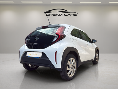 Toyota Aygo X Cross 1.0 VVT-I Play 53 kW (72 CV) 6 Toyota Aygo X Cross 1.0 VVT-I Play 53 kW (72 CV) 6