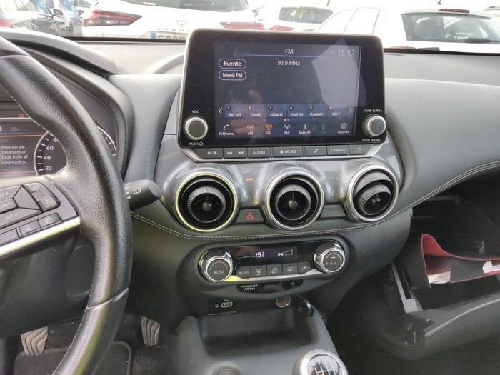 Nissan Juke DIG-T N-Connecta 4x2 84 kW (114 CV) Vehículo usado en Madrid Nissan Juke DIG-T N-Connecta 4x2 84 kW (114 CV) Vehículo usado en Madrid