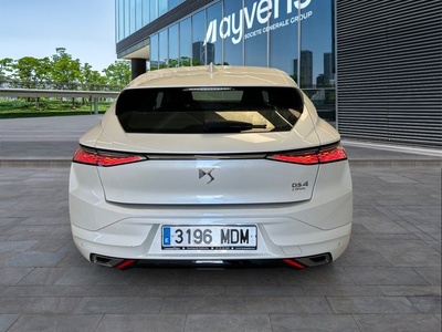 DS DS4 BlueHDi 130 Bastille Auto 96 kW (130 CV) 5 DS DS4 BlueHDi 130 Bastille Auto 96 kW (130 CV) 5