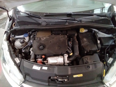 Peugeot 208 BlueHDi 100 Active 73 kW (100 CV) 10 Peugeot 208 BlueHDi 100 Active 73 kW (100 CV) 10