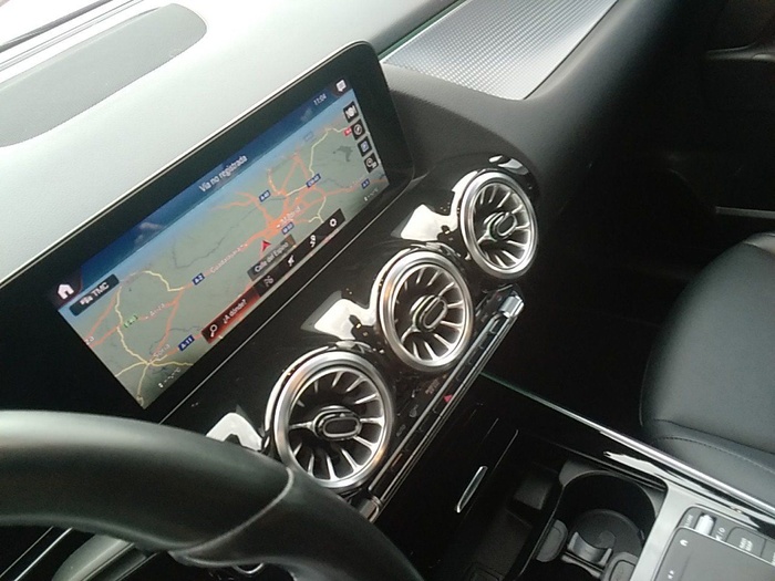 Mercedes-Benz GLA 200 D 110 kW (150 CV) Vehículo usado en Madrid Mercedes-Benz GLA 200 D 110 kW (150 CV) Vehículo usado en Madrid