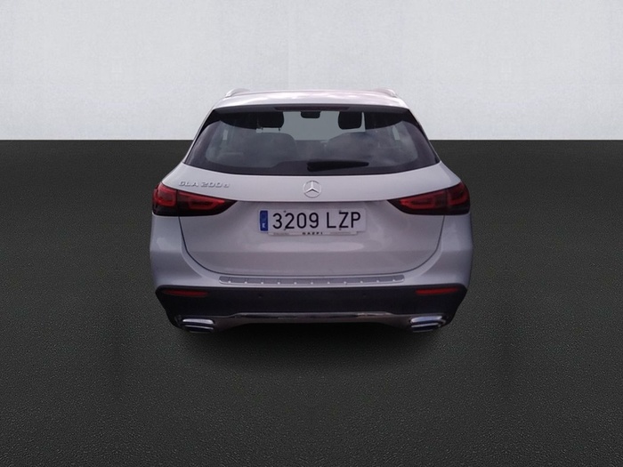 Mercedes-Benz GLA 200 D 110 kW (150 CV) Vehículo usado en Madrid Mercedes-Benz GLA 200 D 110 kW (150 CV) Vehículo usado en Madrid