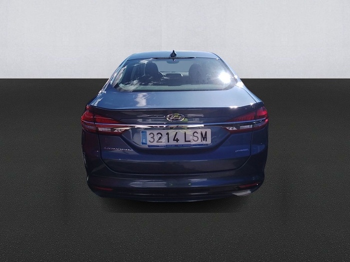 Ford Mondeo 2.0 Híbrido HEV Sedan Titanium Auto 137 kW (187 CV) Vehículo usado en Madrid Ford Mondeo 2.0 Híbrido HEV Sedan Titanium Auto 137 kW (187 CV) Vehículo usado en Madrid