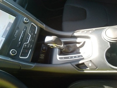 Ford Mondeo 2.0 Híbrido HEV Sedan Titanium Auto 137 kW (187 CV) 14 Ford Mondeo 2.0 Híbrido HEV Sedan Titanium Auto 137 kW (187 CV) 14