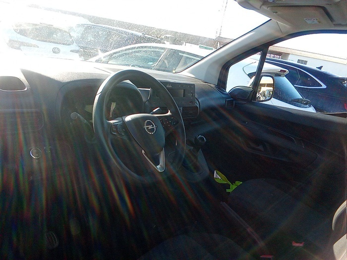 Opel Combo Furgon 1.5 TD Express L H1 75 kW (102 CV) Vehículo usado en Madrid Opel Combo Furgon 1.5 TD Express L H1 75 kW (102 CV) Vehículo usado en Madrid