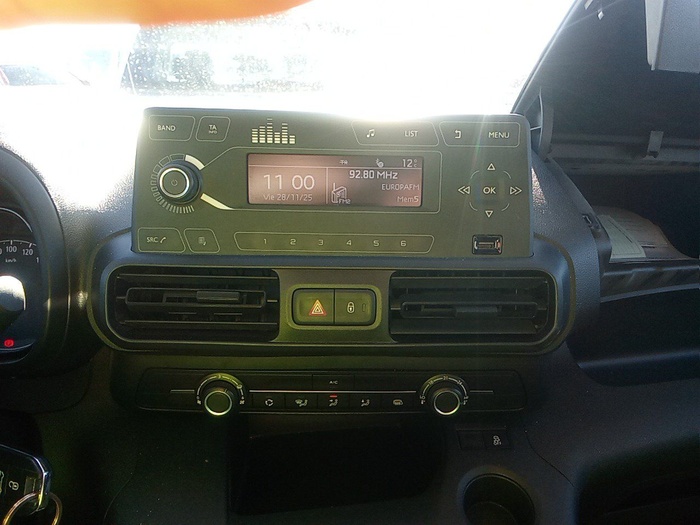 Opel Combo Furgon 1.5 TD Express L H1 75 kW (102 CV) Vehículo usado en Madrid Opel Combo Furgon 1.5 TD Express L H1 75 kW (102 CV) Vehículo usado en Madrid