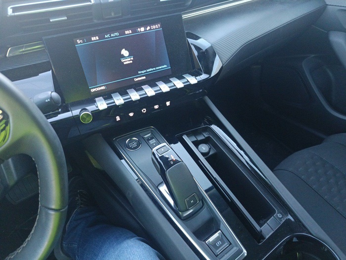 Peugeot 508 BlueHDi 130 S&S Active Pack EAT8 96 kW (130 CV) Vehículo usado en Madrid Peugeot 508 BlueHDi 130 S&S Active Pack EAT8 96 kW (130 CV) Vehículo usado en Madrid