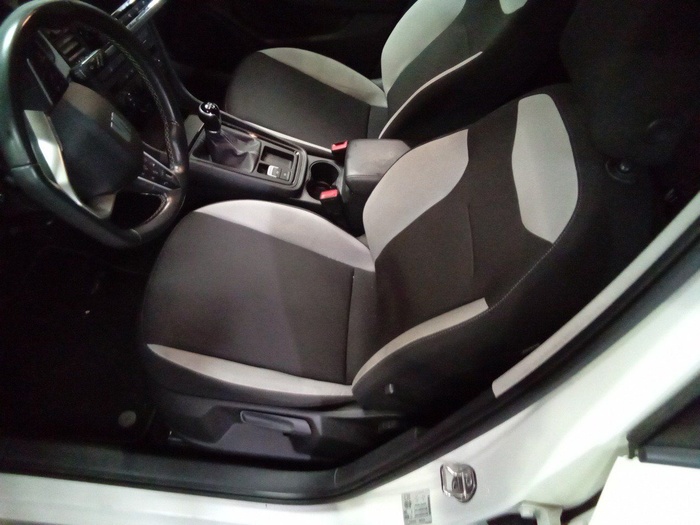 SEAT Ateca 2.0 TDI S&S Reference 85 kW (116 CV) Vehículo usado en Madrid SEAT Ateca 2.0 TDI S&S Reference 85 kW (116 CV) Vehículo usado en Madrid