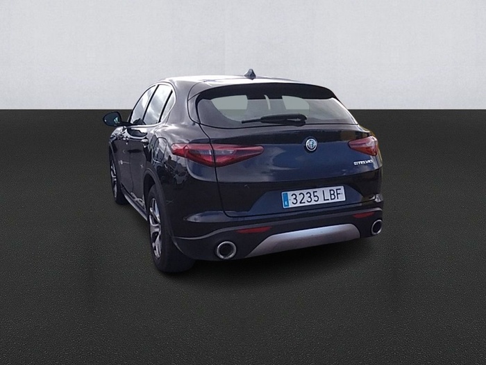 Alfa Romeo Stelvio 2.2 Diesel Executive RWD 118 kW (160 CV) Vehículo usado en Madrid Alfa Romeo Stelvio 2.2 Diesel Executive RWD 118 kW (160 CV) Vehículo usado en Madrid